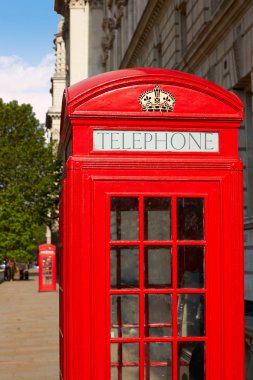 Londra eski kırmızı telefon kulübesi