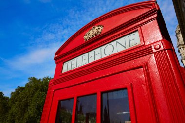 Londra eski kırmızı telefon kulübesi