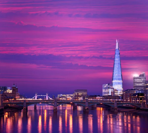 Londra skyline tramonto sul Tamigi — Foto Stock