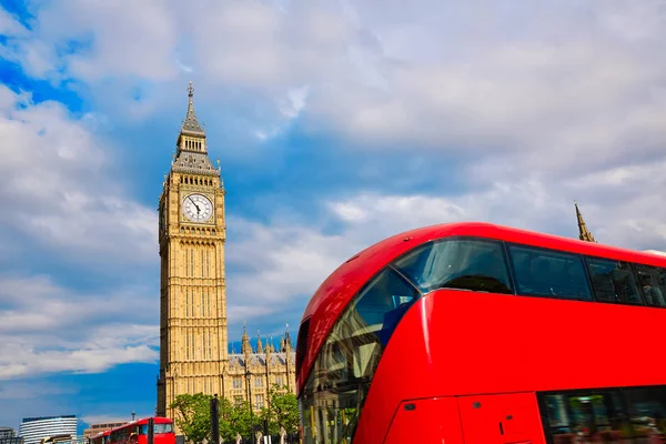 Big Ben-klokkentoren met London Bus — Stockfoto