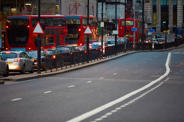 London financial district traffic at sunset — Stock Photo, Image