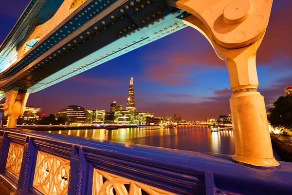 Západ slunce London Tower Bridge na řece Temži — Stock fotografie