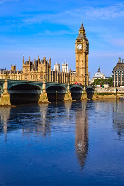 Big Ben Clock Tower och thames river London — Stockfoto