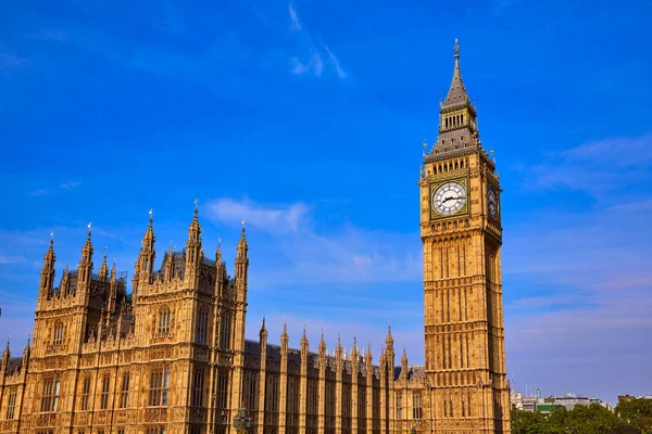 Torre del Reloj Big Ben en Londres Inglaterra — Foto de Stock