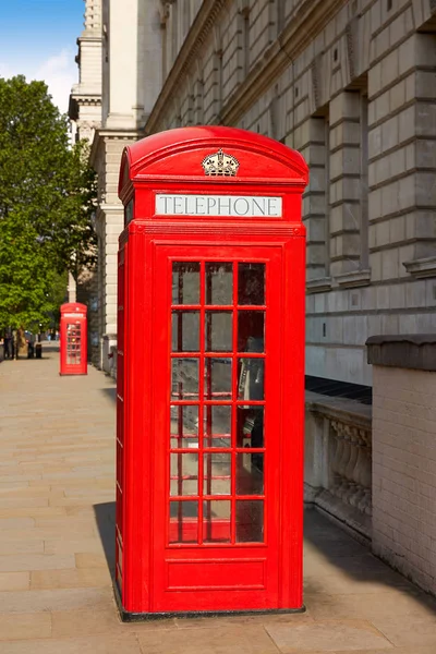 Londres viejo rojo Caja de teléfono —  Fotos de Stock