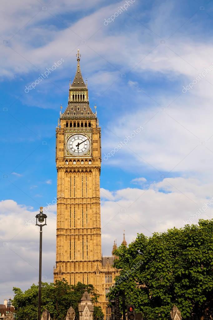 big clock in london big clock in london