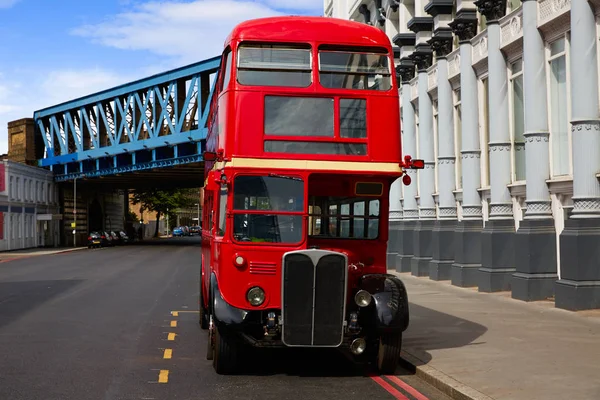 London Red Bus hagyományos régi — Stock Fotó