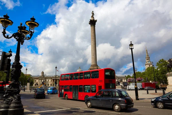 Londres Trafalgar Square en Reino Unido — Foto de Stock