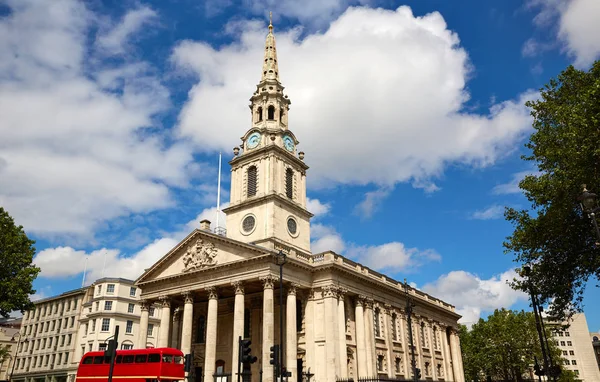 Londen Trafalgar Square St Martin Kerk — Stockfoto