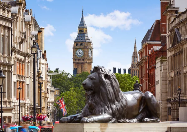 London Trafalgar Square no Reino Unido — Fotografia de Stock