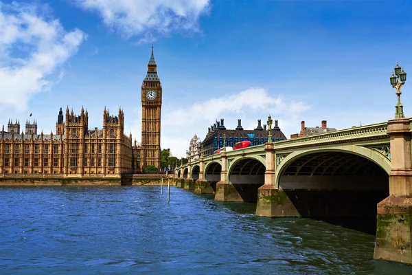 Big Ben London Tour de l'horloge au Royaume-Uni Tamise — Photo