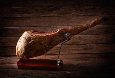İber jambon pata negra İspanya'dan