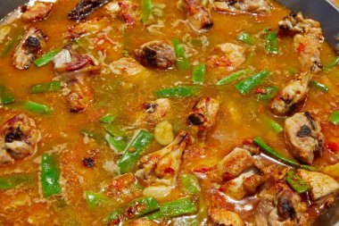 Paella İspanya tarifi işlem reklam su