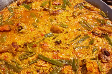 Paella Valencia İspanya pilav tarifi