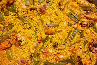 Paella Valencia İspanya pilav tarifi