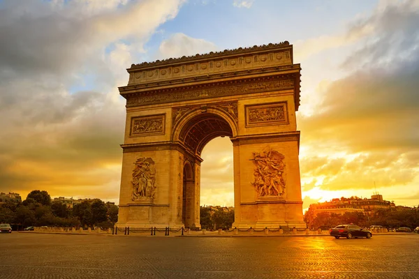 Arc de Triomphe a párizsi Diadalív — Stock Fotó