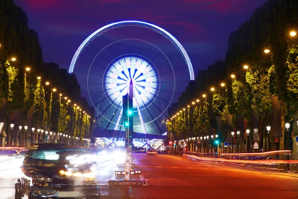 Campos Elíseos en París y puesta de sol del Concorde —  Fotos de Stock