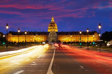 Les Invalides günbatımı cephe Paris Fransa