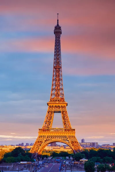 Eiffeltoren op zonsondergang Parijs Frankrijk — Stockfoto