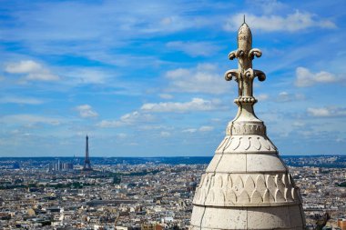 Paris manzarası ve Montmartre Basilique du Sacré Coeur
