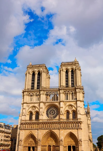 A párizsi Notre dame-katedrális Franciaország — Stock Fotó