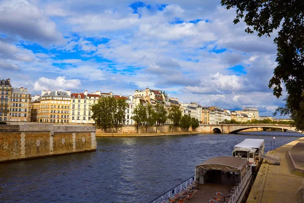 巴黎塞纳河河上空蓬德拉图尔 — 图库照片