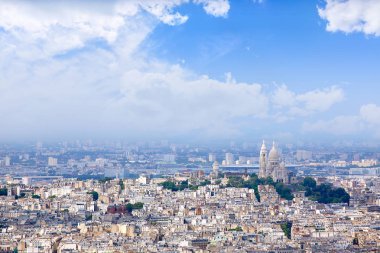 Paris manzarası ve Sacre Coeur Basilique