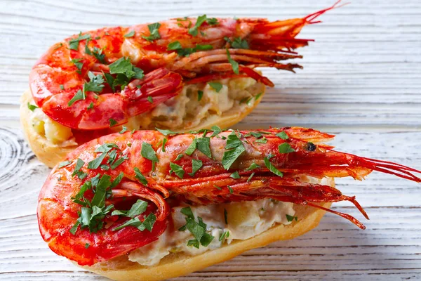Udang pinchos dengan makanan laut Spanyol tapas — Stok Foto