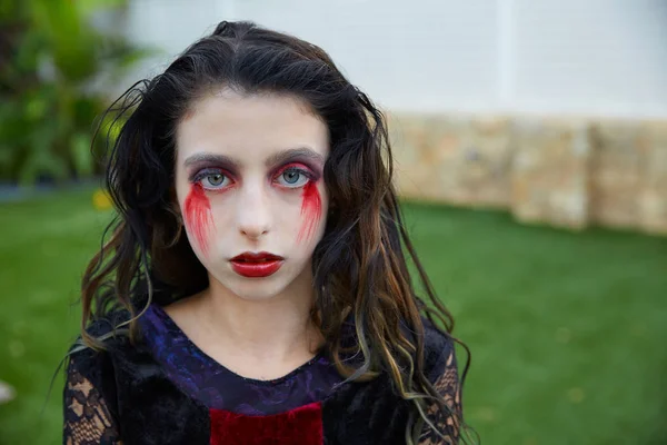 Halloween gyerek lány custome véres smink — Stock Fotó