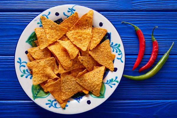 Batatas fritas e pimentas Nachos comida mexicana — Fotografia de Stock