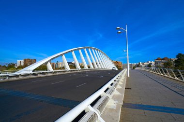 Valencia Alameda exposicion bridge on Turia
