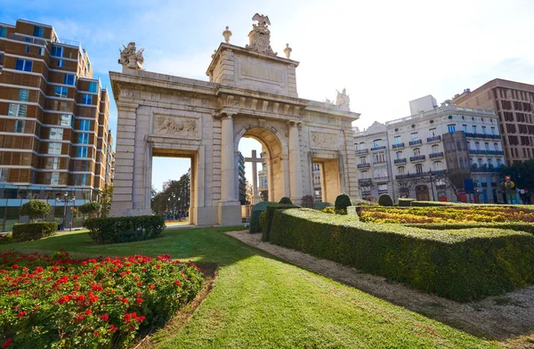 Valencia Puerta porta de la Mar door square — Stock fotografie