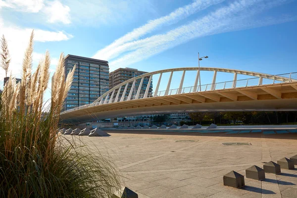 Valência Alameda ponte de exposição em Turia — Fotografia de Stock