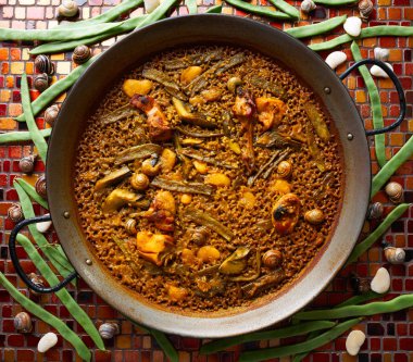 Tavuk ve tavşanlı veda pastası. 