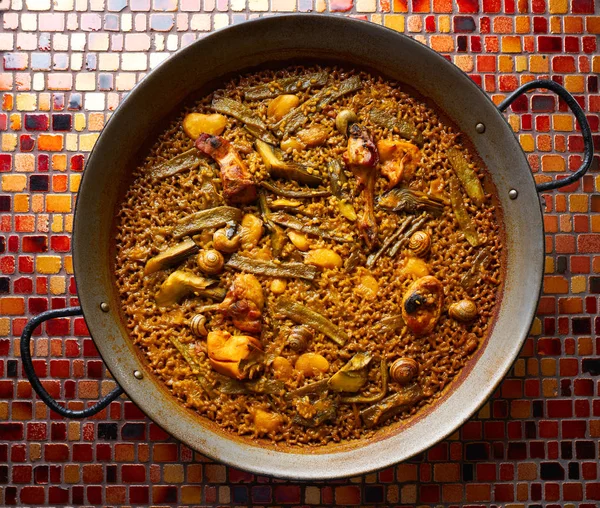 Valencian Paella with chicken and rabbit — Stock Photo, Image