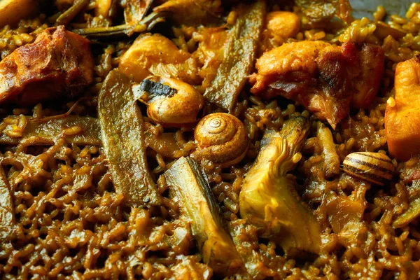 Valencian paella dengan ayam dan kelinci — Stok Foto