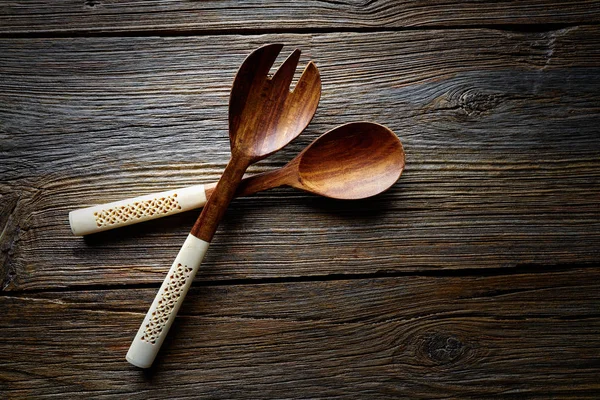 Herramientas de madera espátulas cuchara y tenedor — Foto de Stock