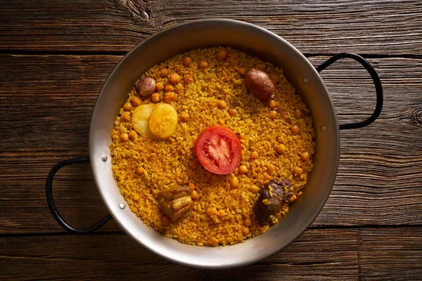 Запечений рис Паелья рецепт з Іспанії — стокове фото