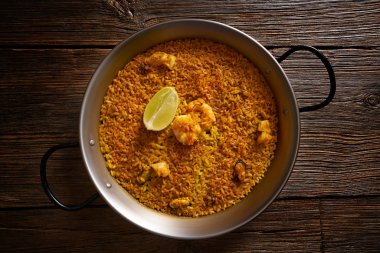 Senyoret pirinç Paella tarifi Valencia