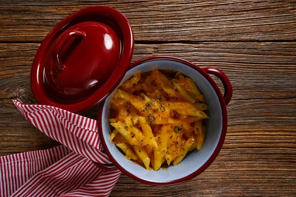 Рецепт макарон с сыром — стоковое фото