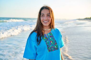 Caribbean beach günbatımı Latin güzel kız