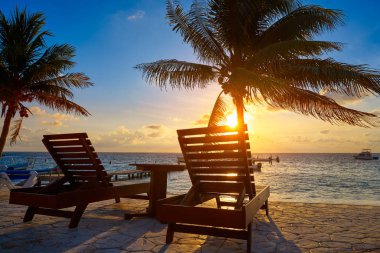 Riviera Maya sunrise beach hamak