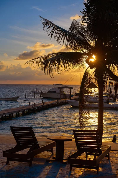 Riviera Maya sunrise strand hangmatten — Stockfoto