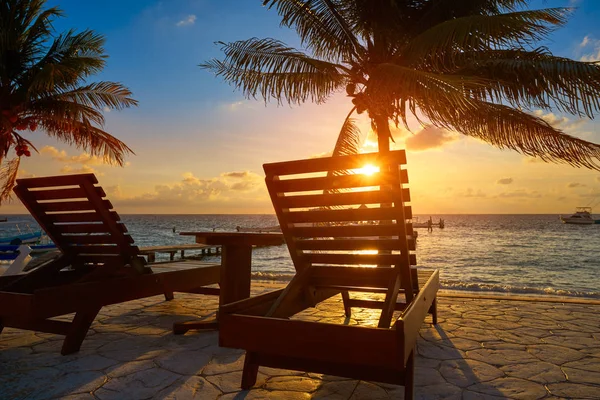 Riviera Maya nascer do sol praia redes — Fotografia de Stock
