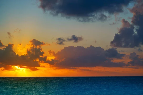 Plaża sunrise Riviera Maya w Meksyku — Zdjęcie stockowe