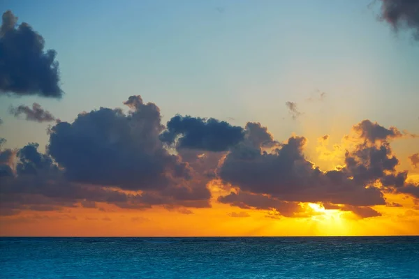 Plaża sunrise Riviera Maya w Meksyku — Zdjęcie stockowe