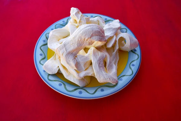 Queijo Oaxaca do México em um prato — Fotografia de Stock