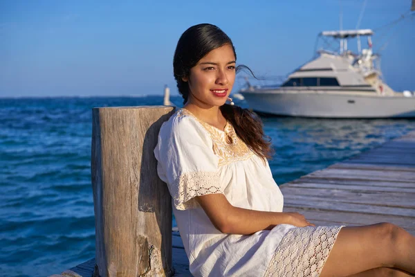 Mexikói latin nő Riviera Maya — Stock Fotó