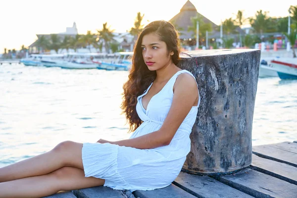 Femme latine mexicaine à Riviera Maya — Photo