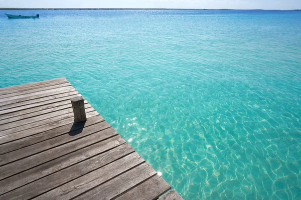 Laguna de Bacalar Lagoon in Mexico — Stockfoto